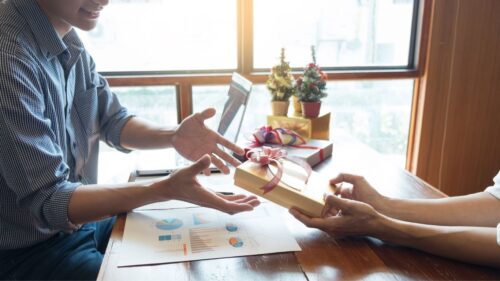 Corporate gift items Dubai